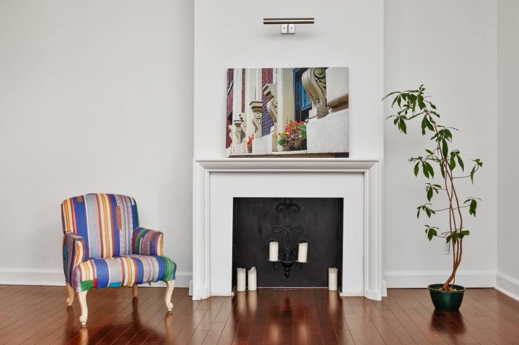 Welcome home to this fantastic high end loft 3 bedroom, 2.