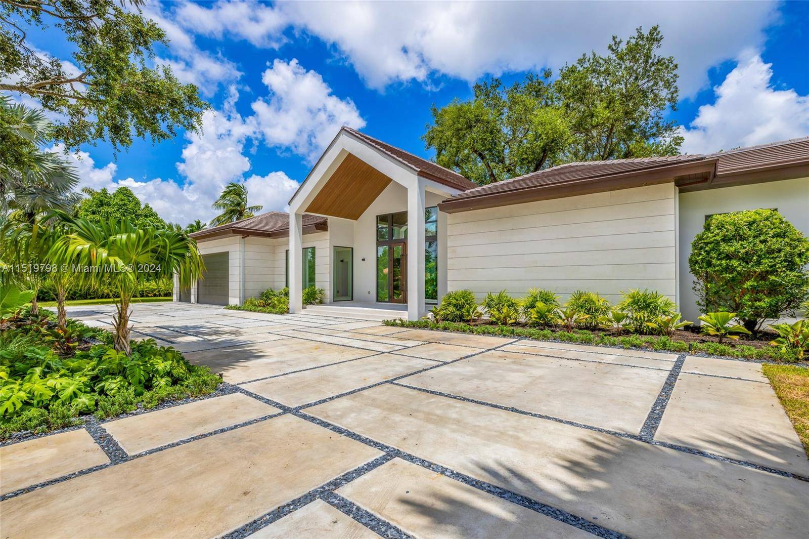 NEW CONSTRUCTION 8, 003 TOTAL SQ FT.