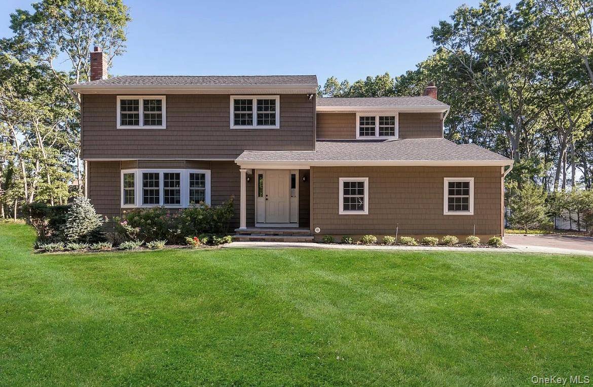 Beautiful Residential House on 1 acre of land.