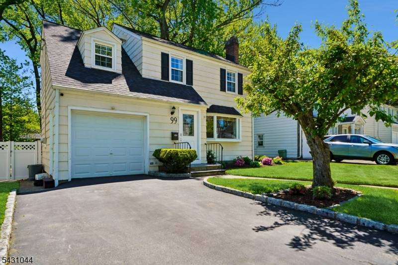 Located in the sought after Oakview section, this updated 3 bedroom, 1.