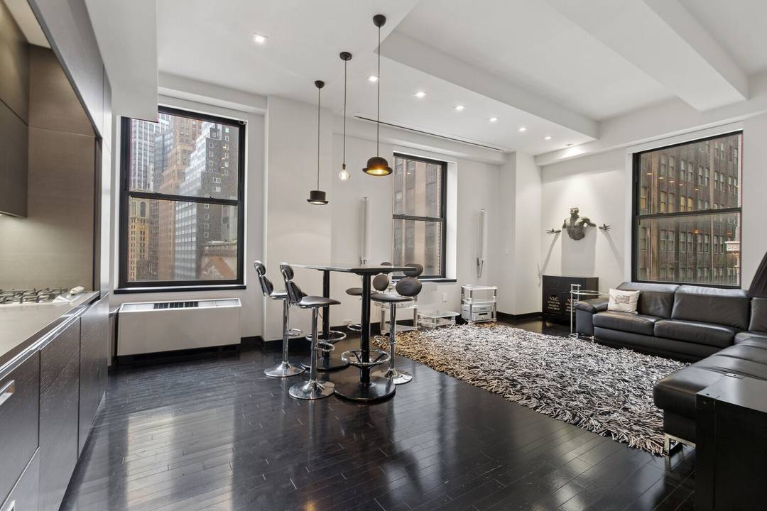 Introducing a rare opportunity to acquire two adjacent residences offered together as one expansive home in the heart of the Financial District.
