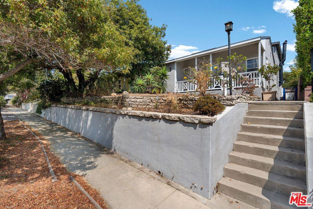 3452   Moore St 3BR Marina Del Rey La