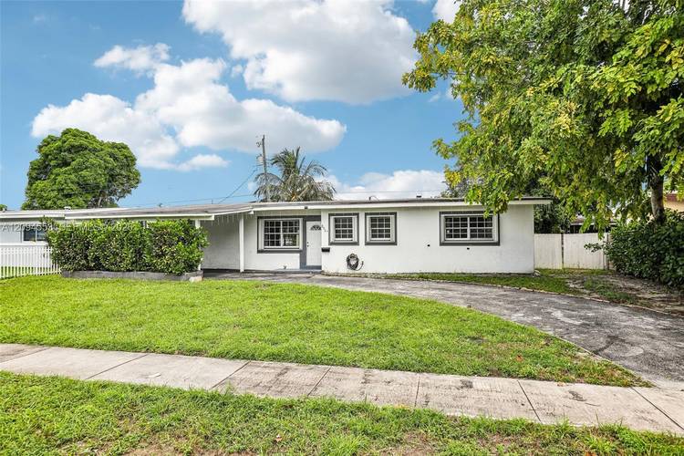 Spacious 3 bed, 2 bath single family home in North Miami Beach, available September 24.