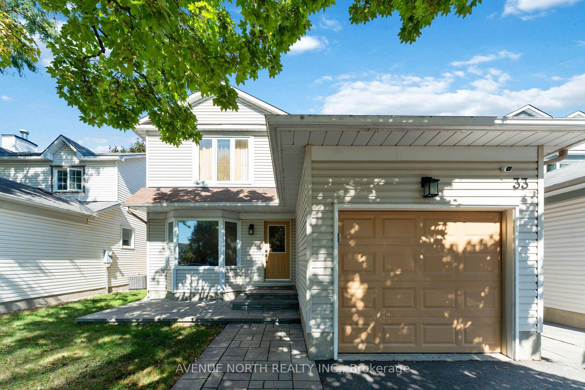 Welcome to this impeccably maintained home, ideally situated in one of Barrhavens most desirable neighborhoods.