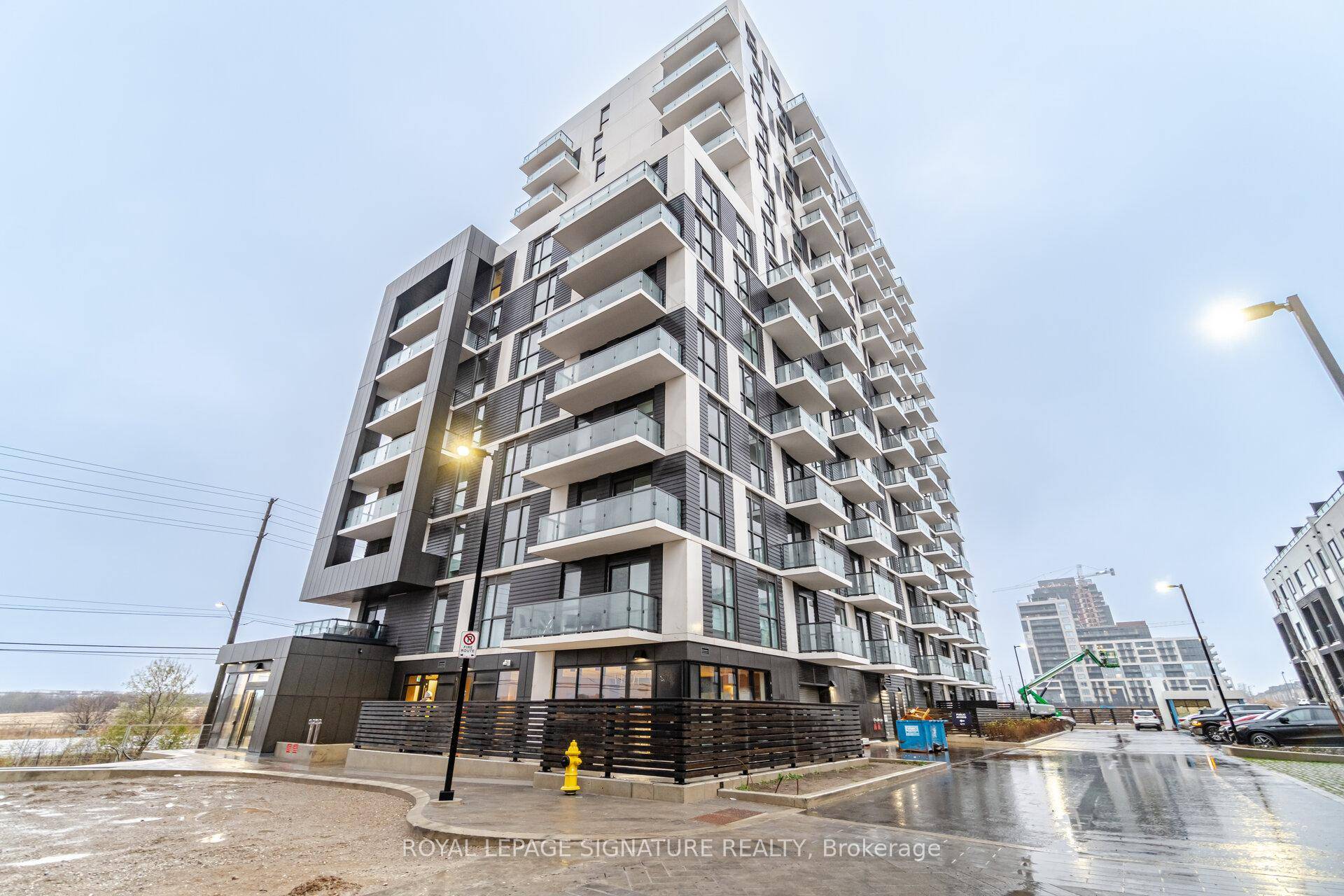 AVAILABLE IMMEDIATELY Modern 1 Bedroom Condo For Lease With Spectacular East Facing Views In North Oakville.