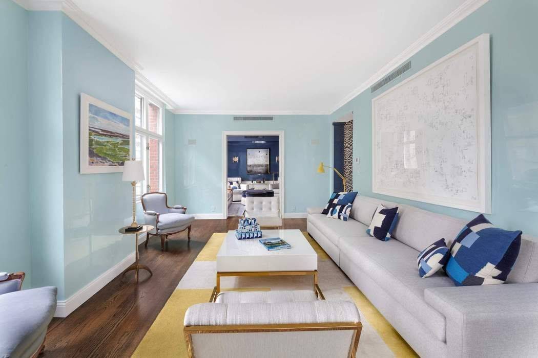 This chicly renovated condominium offers 3 Bedrooms plus a Library 4th Bedroom, 4 full Bathrooms, and is located in one of the most enviable locations on the Upper East Side.