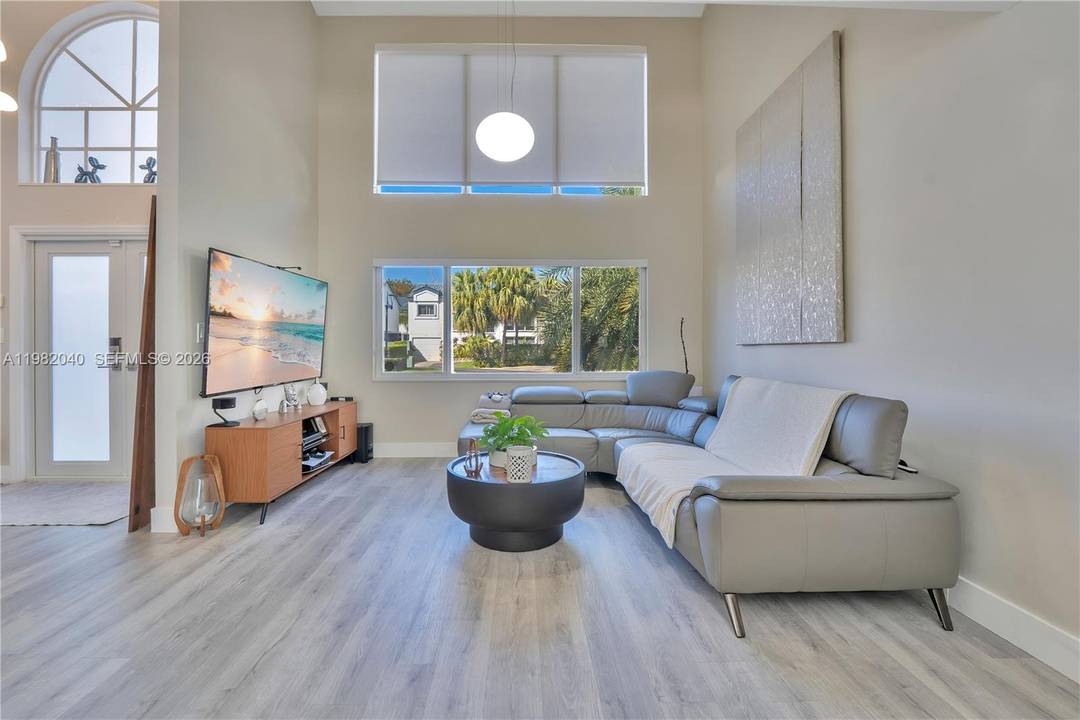Fully modernized and beautifully remodeled home located in the desirable San Simeon community.