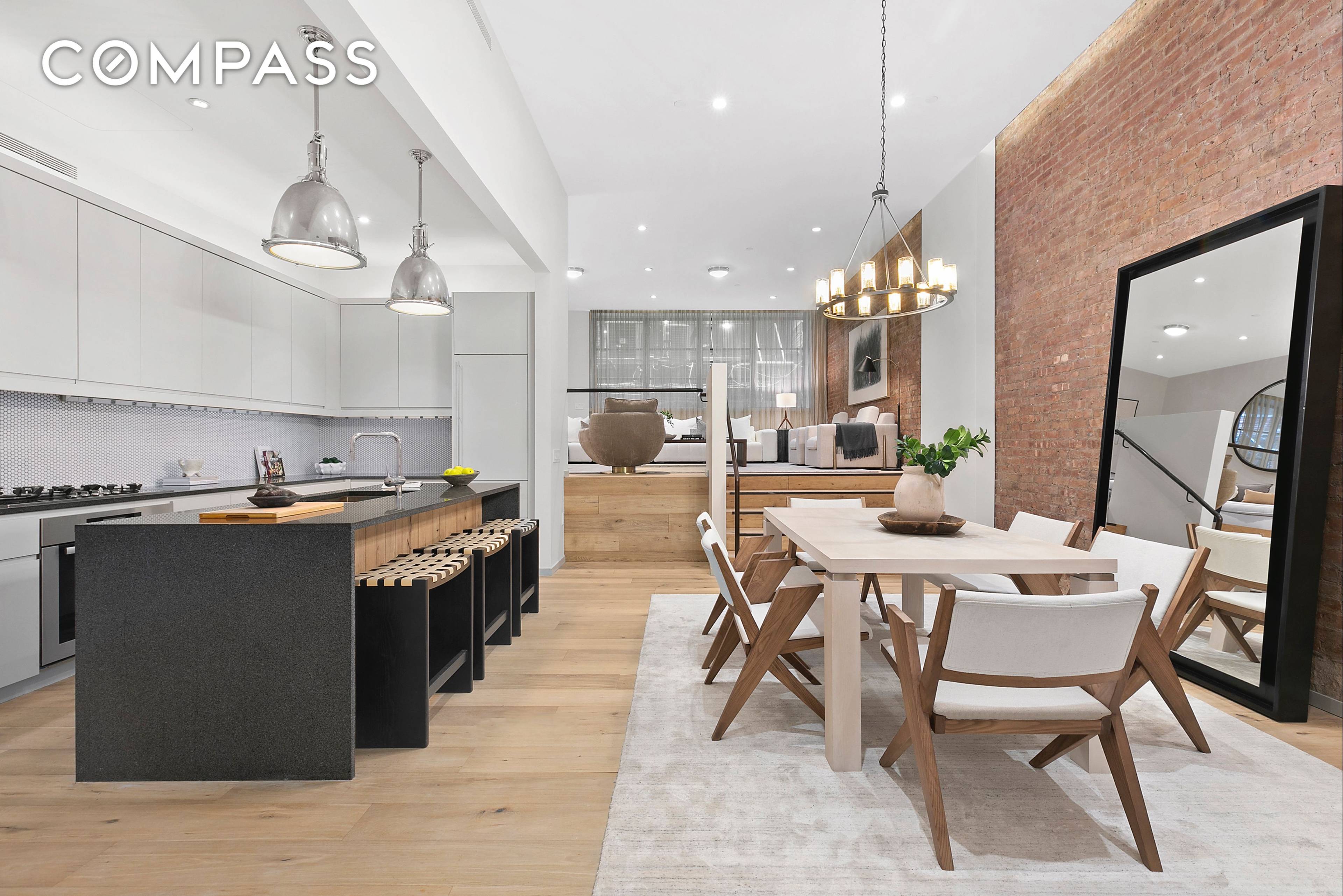 NEW TO MARKET. Strictly Ballroom The dramatic Maisonette at Flatiron s newest boutique development with just 6 full floor, classic condominium lofts in the neo industrial heart of the Ladies ...