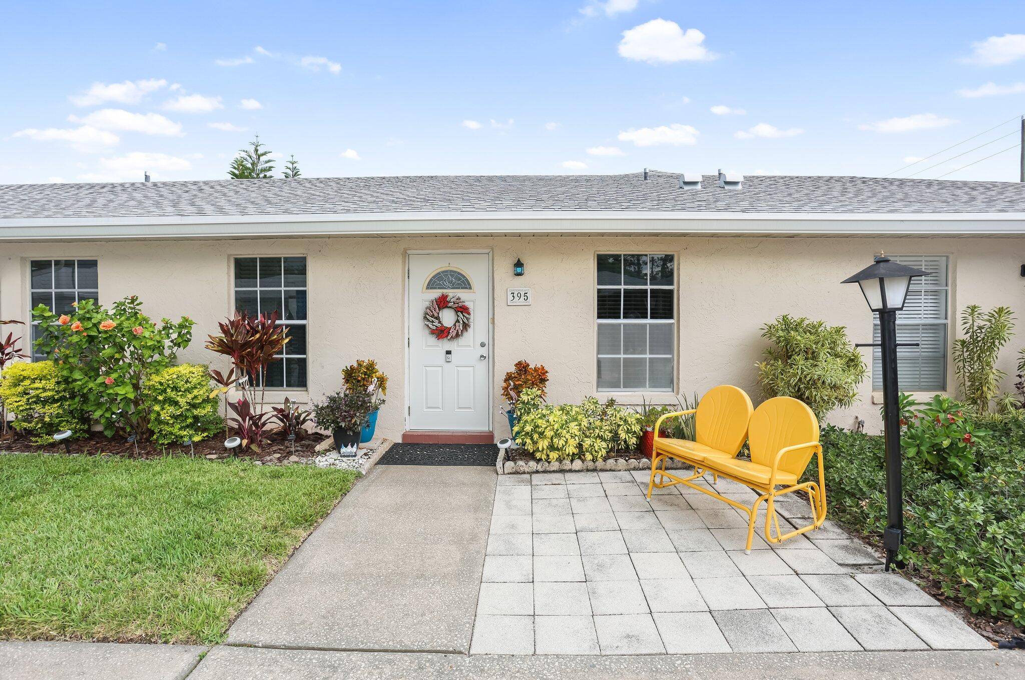 Welcome to Your Oasis in Lake Worth !