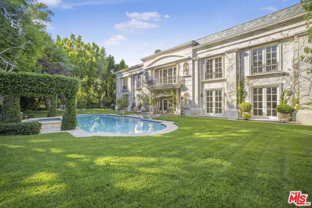 9742 Wendover Dr 7BR Beverly Hills Post Office | B.H.P.O. La
