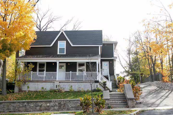 Welcome to this All inclusive luxurious fully furnished apartment in historic Ancaster.