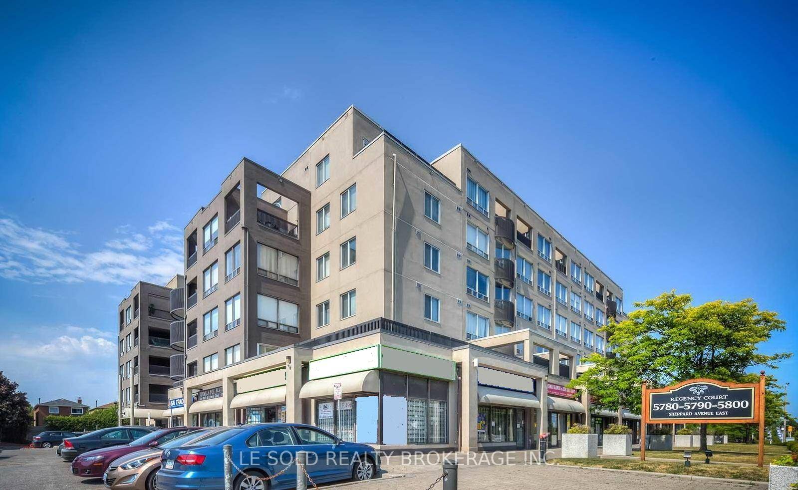 Great Location. Bright and spacious 1 1 unit 688 sf for lease.