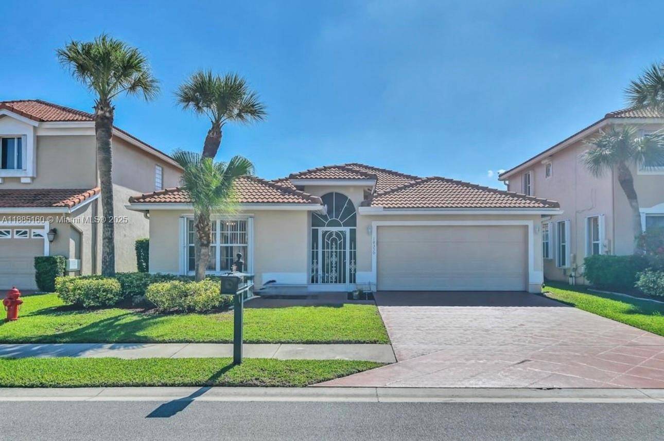 Elegant 3 Bedroom Home in Boca Chase Cul de sac, Resort Style Amenities amp ; Top Rated Schools Welcome to this elegant and spacious 3 bedroom, 2 bathroom home perfectly ...