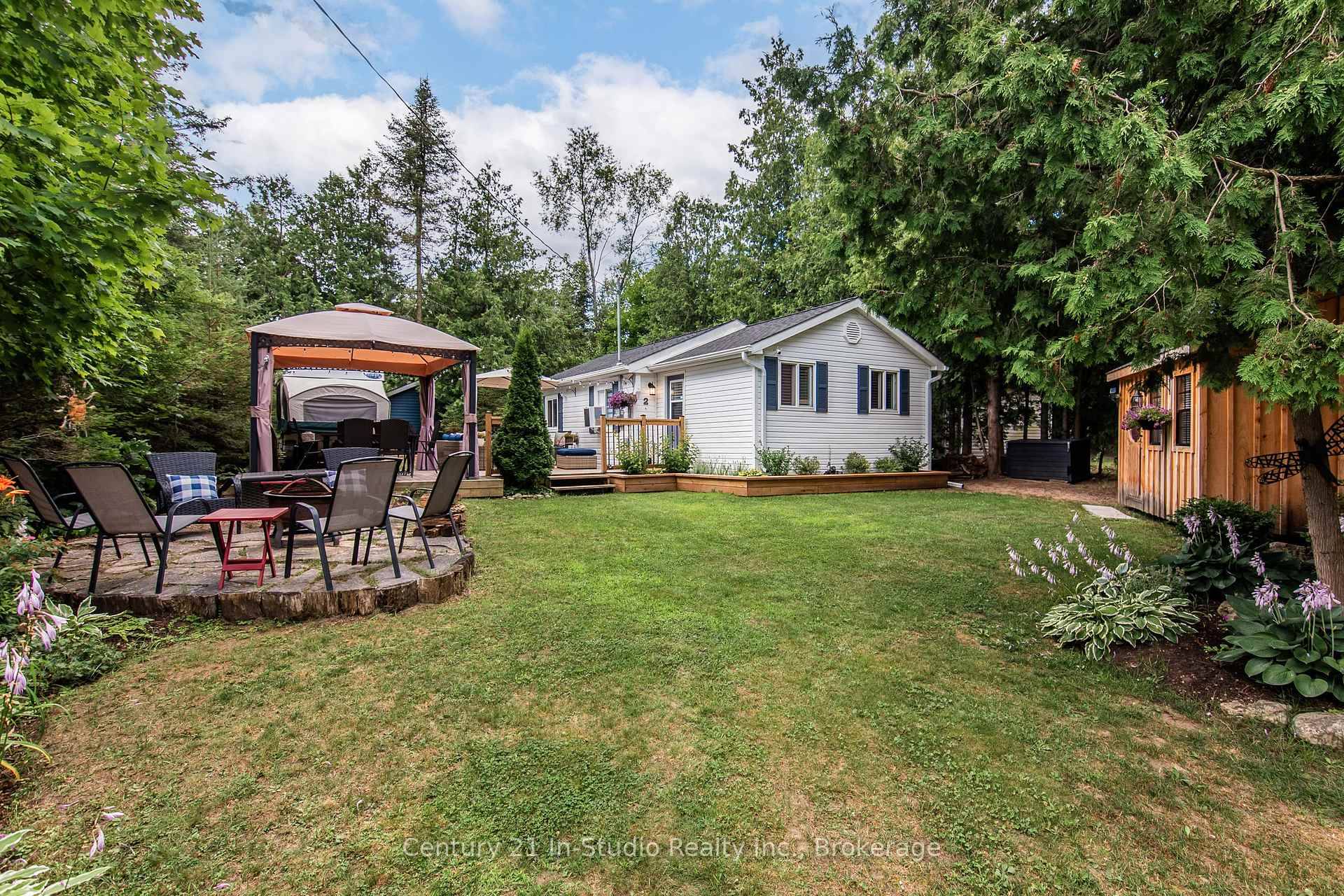 Fully Renovated Bungalow on a Quiet Sauble Beach Road Turnkey amp ; Ready for Summer Living !