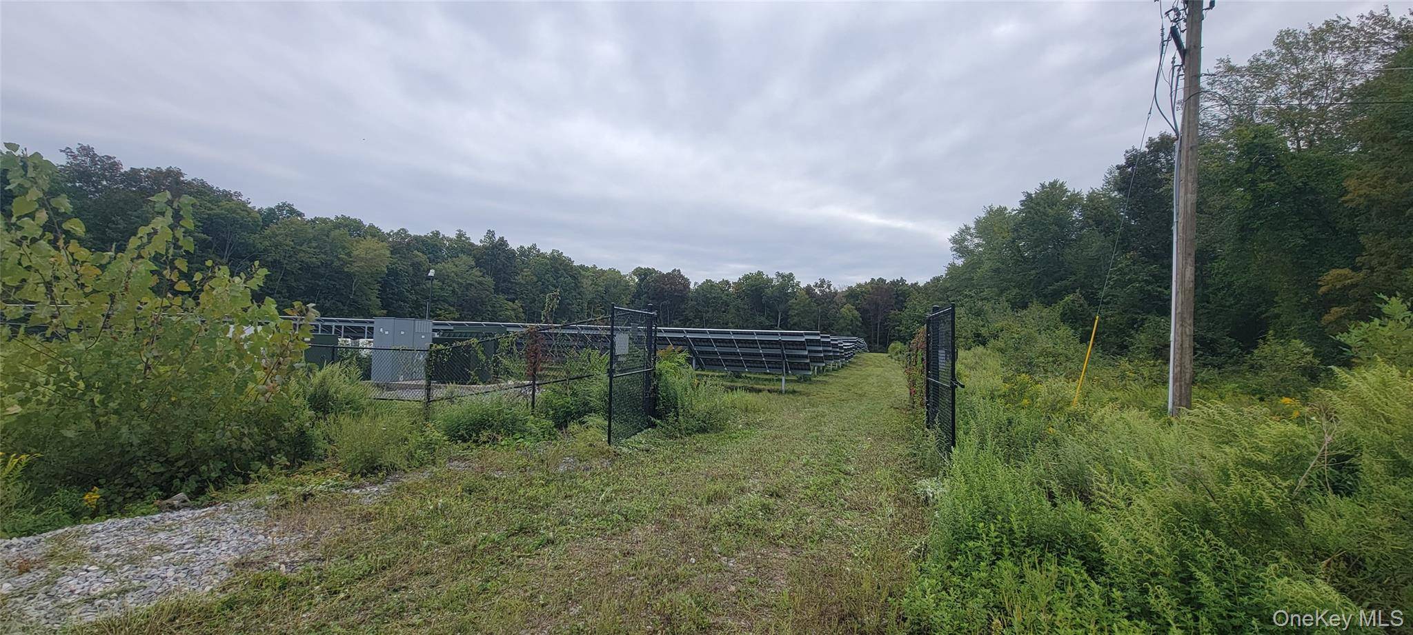 85 ACRE LAND SOLAR FARM SUB DIVISION HYDE PARK, DUTCHESS COUNTY Route 9G frontage.