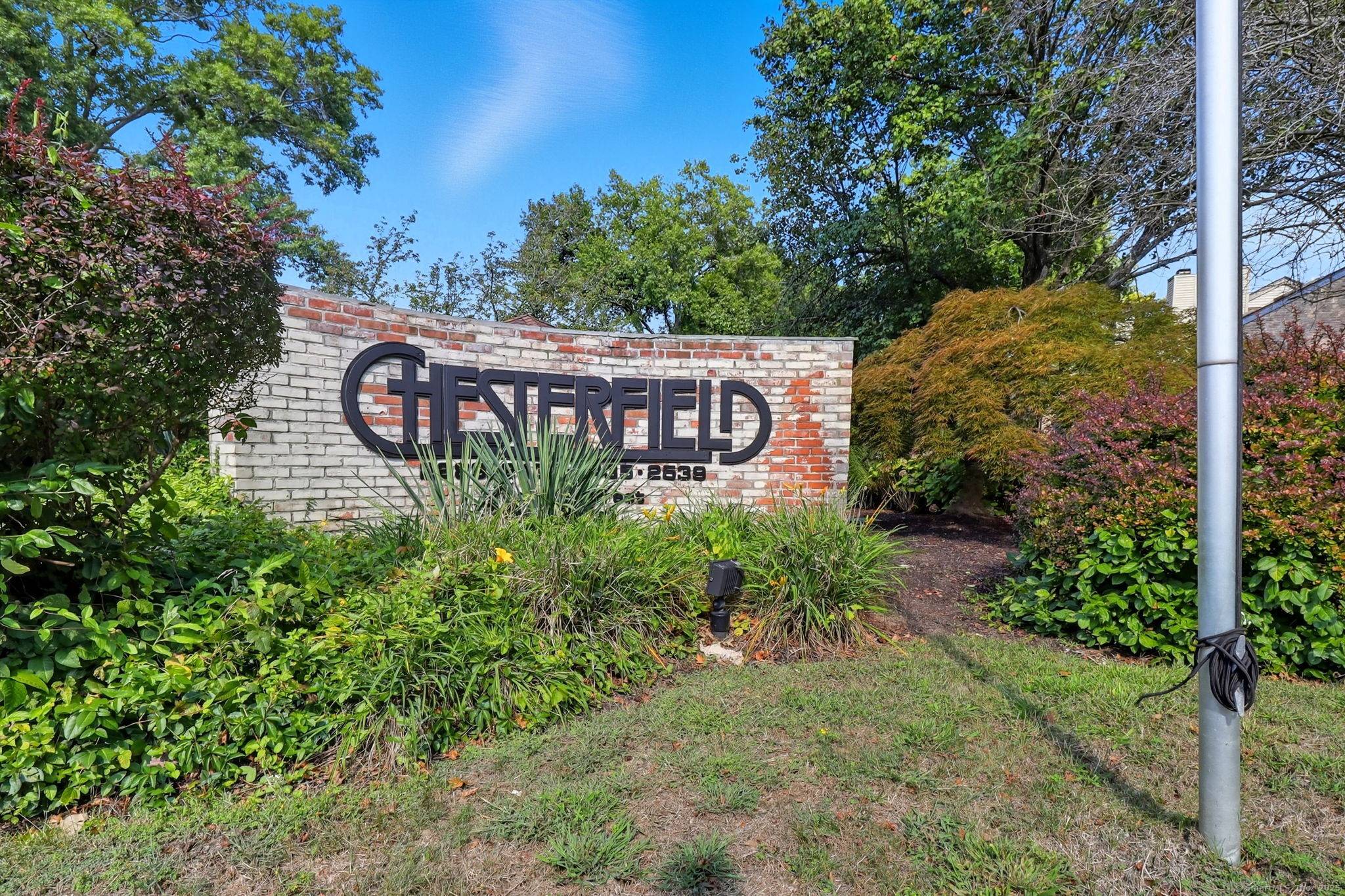 Welcome to Chesterfield, Stamford's premier gated community offering a blend of privacy, convenience, and resort style amenities.