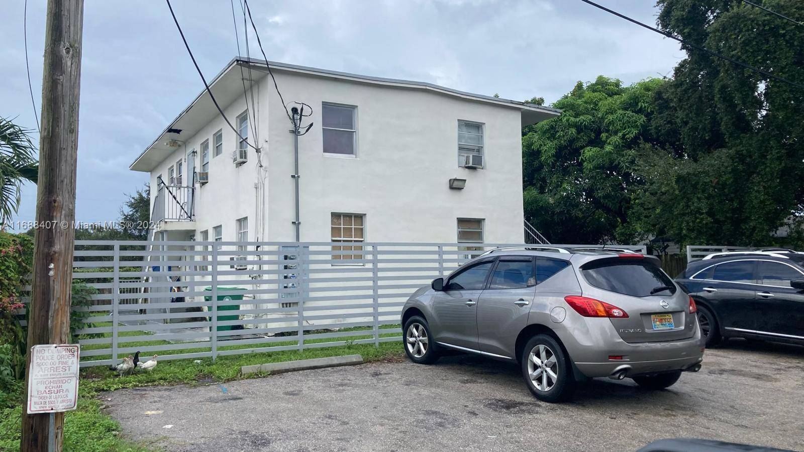 Excellent opportunity to own a multifamily property in Miami.