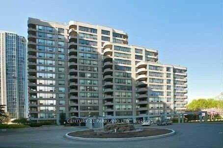 Large Bright And Sunny Condo, 2 Split Bedrooms And Den, 2 Full Bathrooms, Big Living Room And Dining Room.