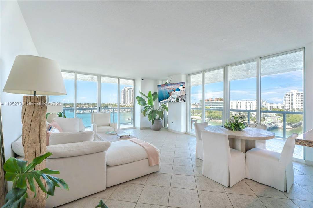 Rarely Available Corner Residence in the Coveted 04 Line at The Grand Venetian This 2 bed, 2 bath unit offers an expansive layout with a bright open kitchen, generous living ...