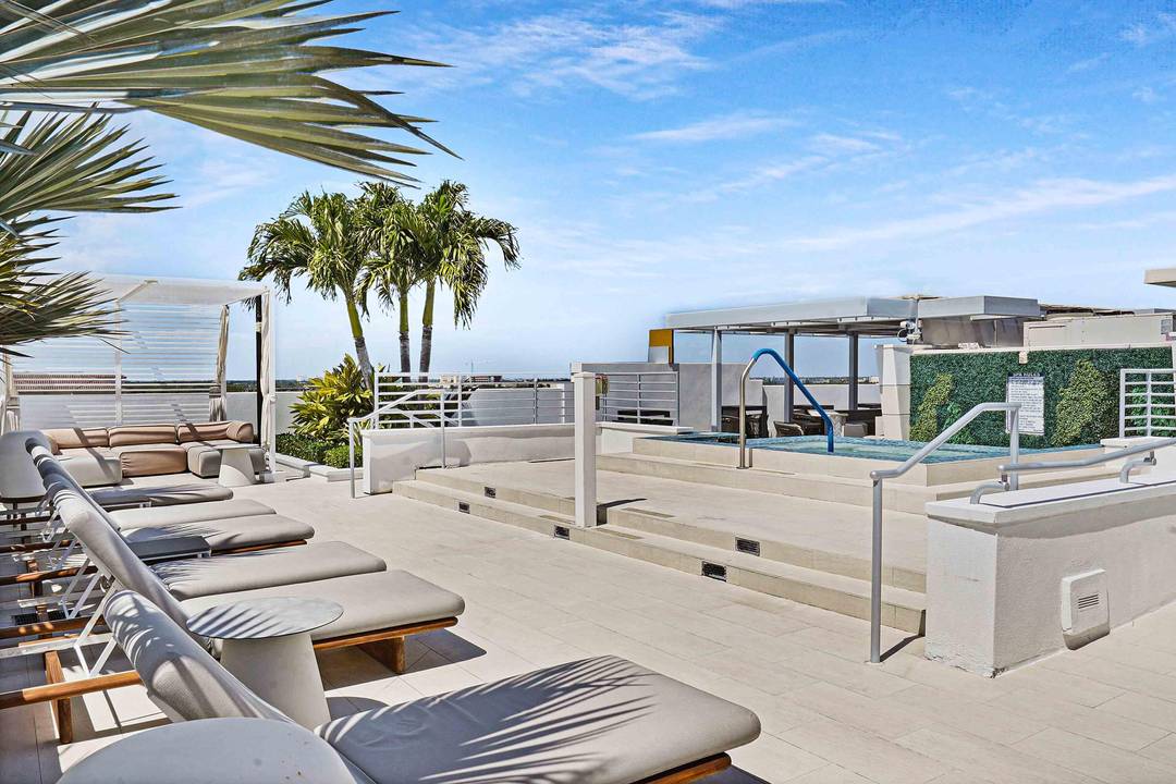 Residence 301 Tower 155 Fully furnished 3 bedroom, 3.