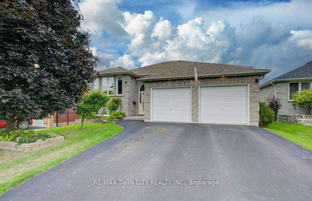 Welcome to this beautiful and very well maintained amp ; thoughtfully updated bungalow in the very pretty Town of Paris !