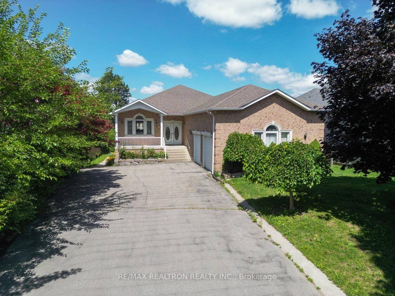 Welcome to this elegant, custom built bungalow nestled in one of Richmond Hills most desirable neighborhoods.