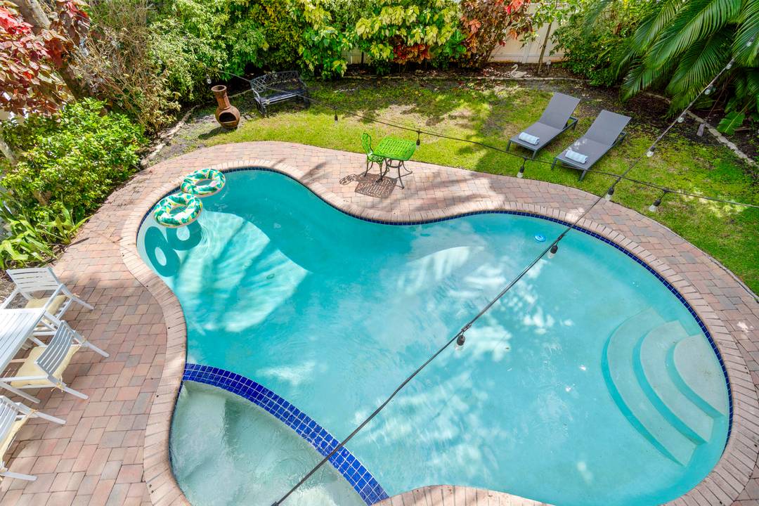 Luxury Furnished Home in Prestigious Rio Vista Walk to Las Olas Rare opportunity to live in one of Fort Lauderdale's most desirable neighborhoods.