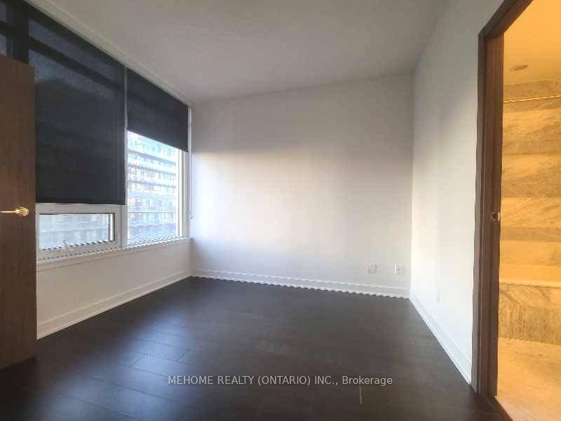 The Lakeshore Condo is One of the Most Luxurious Buildings at Downtown Concord Cityplace Community.