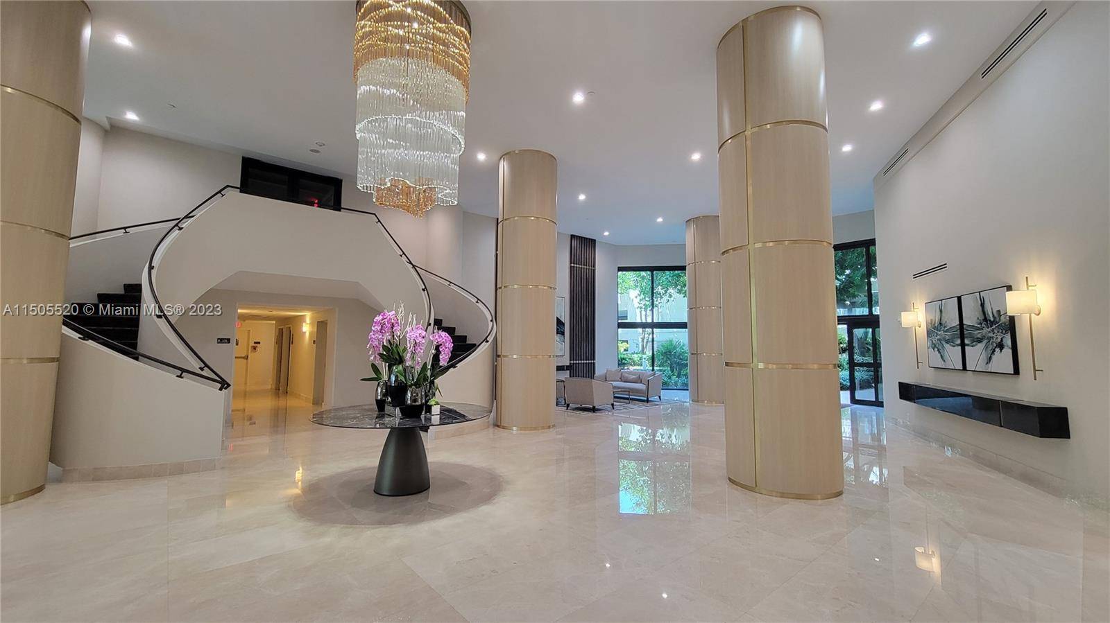 Inside a private community in Aventura this unit is located in an impeccable gated neighborhood with a tropical resort feeling.
