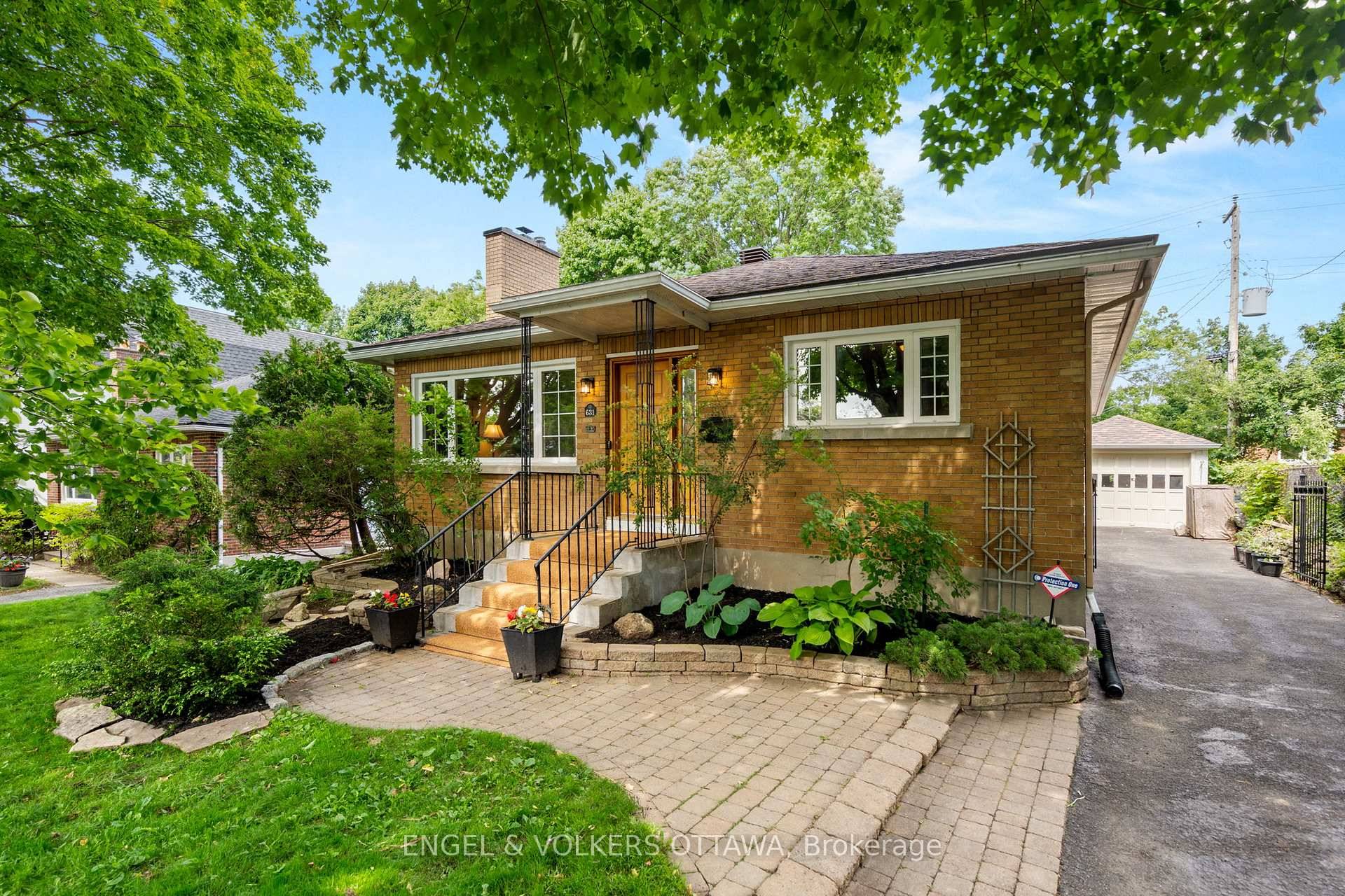 Welcome to 631 Rowanwood Avenue, a beautifully maintained 3 bedroom, 2 bathroom bungalow nestled in the heart of McKellar Park.