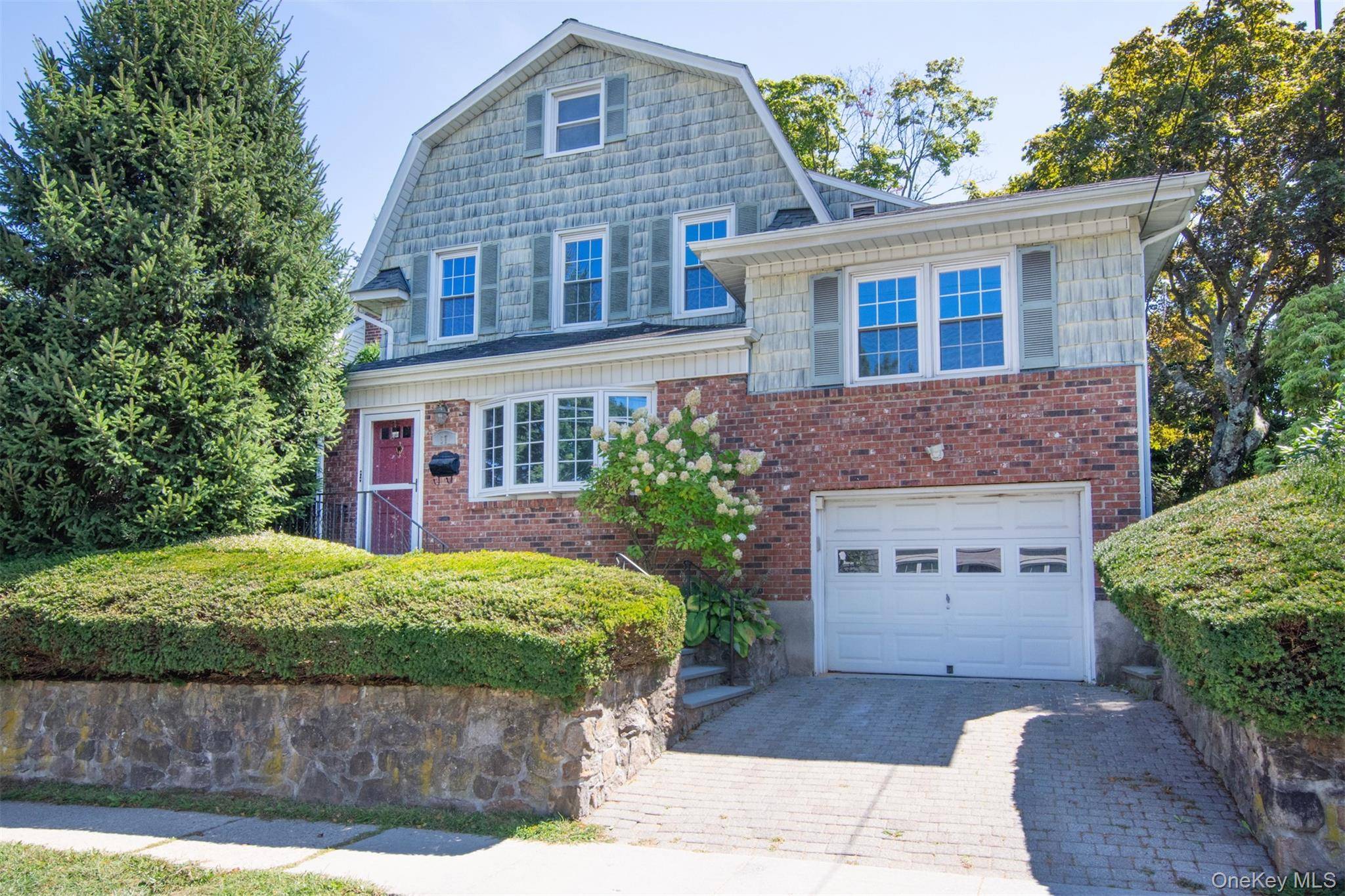 Lovely newly renovated 3 bedroom duplex apartment in multi family home located in desirable downtown Harrison.