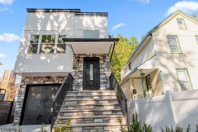 Officialy completed ! Utility company finally provided the service needed to finish construction Brand New Construction Modern Mother Daughter Style Home Step into luxury with this stunning new construction home ...