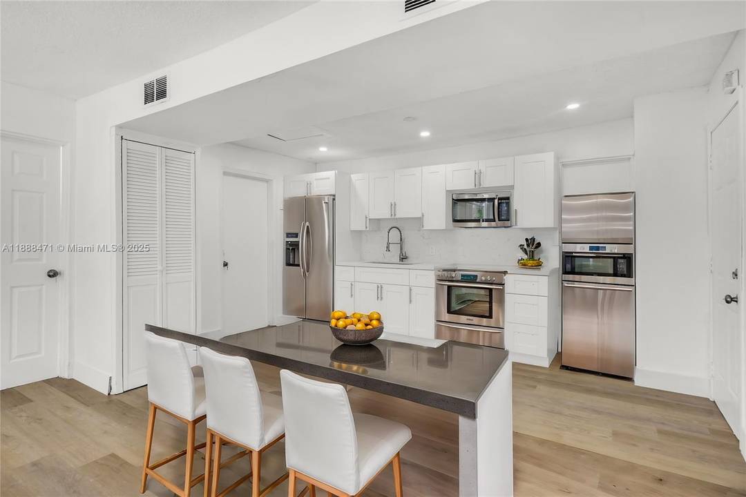 Welcome to this beautiful 3 bedroom residence that is perfectly situated in the vibrant heart of Miami, offering both comfort and style.