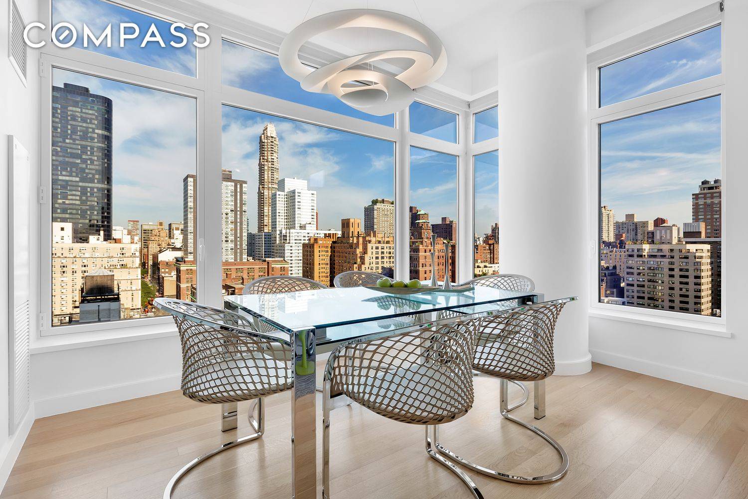 Residence 17B at the exquisite Laurel condominium is a 2 bedroom convertible 3, 3 bath home with striking city views.
