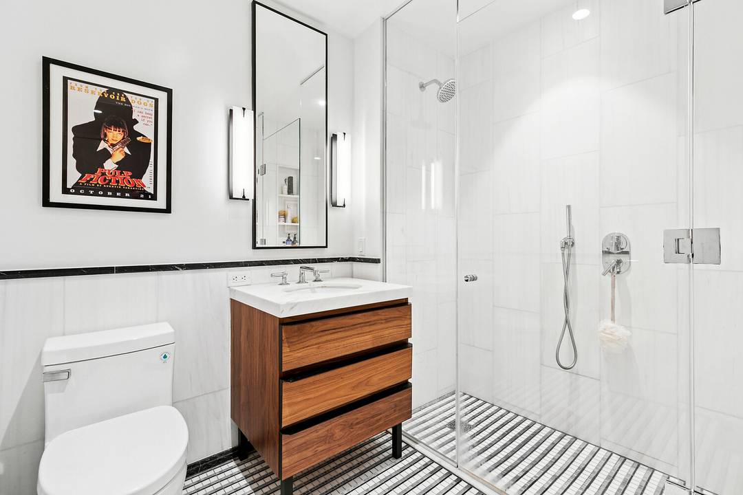 Beautiful Studio Residence 5E at The VU Welcome to Residence 5E, a beautifully designed studio apartment at The VU, Kips Bay's striking new addition to the Manhattan skyline.