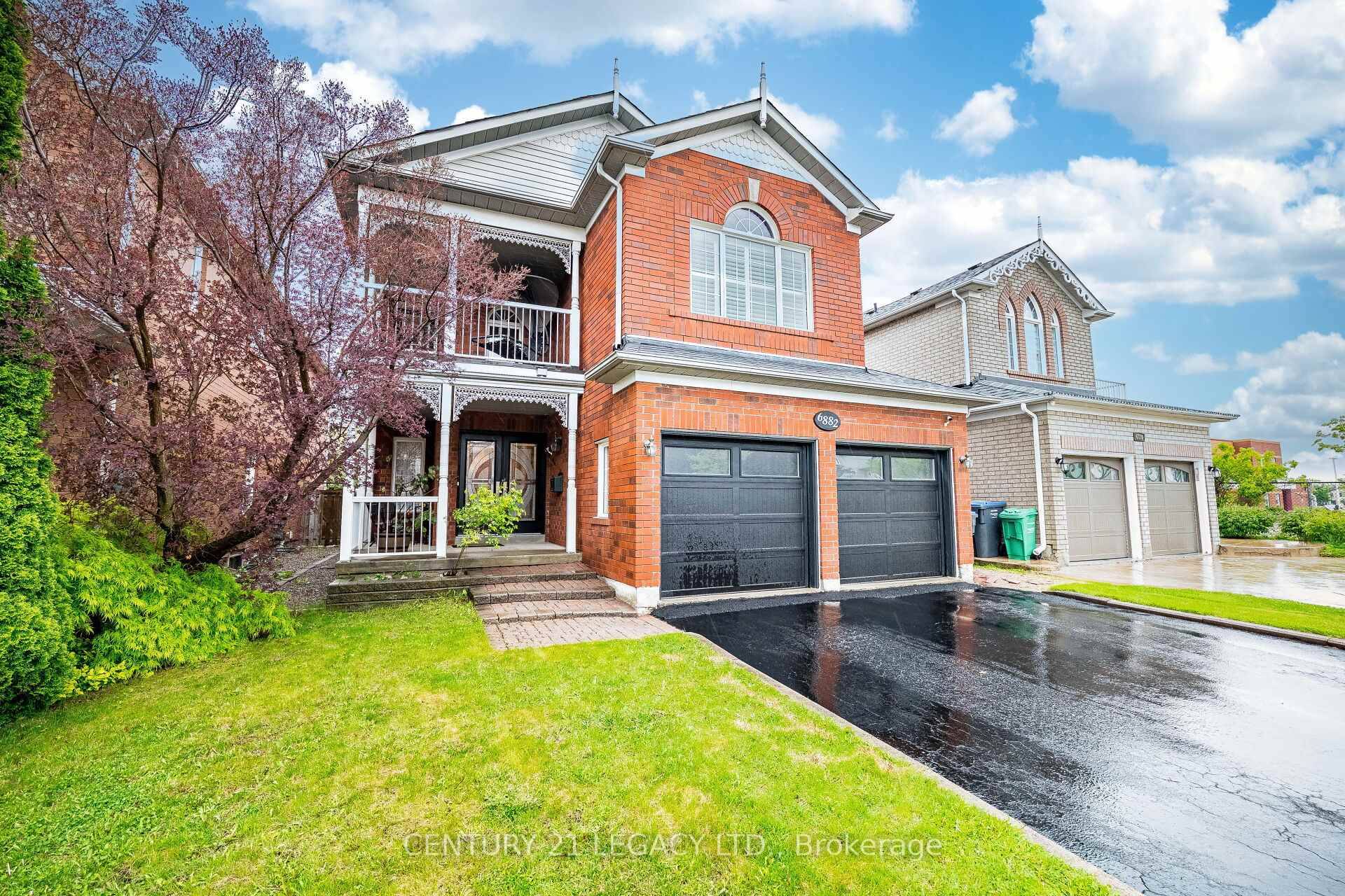 Priced to Sell ! Your Dream Home nestled in one of Mississauga's Most Sought after neighborhoods the Historic Old Meadowvale Village is now within reach Claim it as your own ...