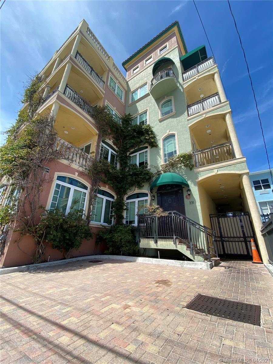 Mix Use Real Estate 4 Story Building Roof and optional private Parking Lot with 23 Valet spaces well established Italian Restaurant and bar in Hollywood Beach, Florida, with the beach ...