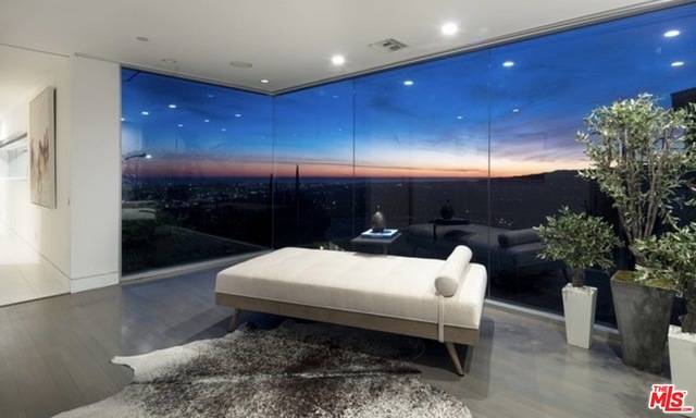 1654 BLUE JAY WAY Sunset Strip LA