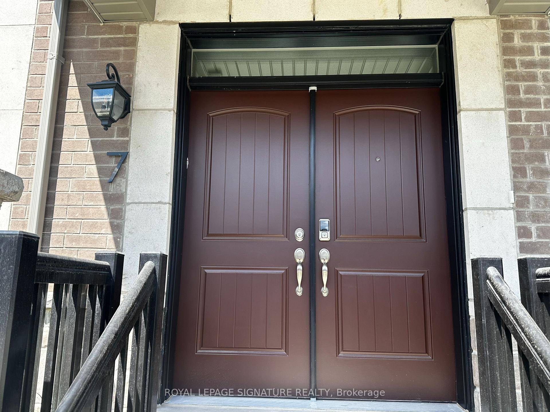 Welcome to 1259 Lily Crescent, Milton, a family friendly townhome in a quiet, safe neighbourhood managed by Conestoga Off Campus Housing.