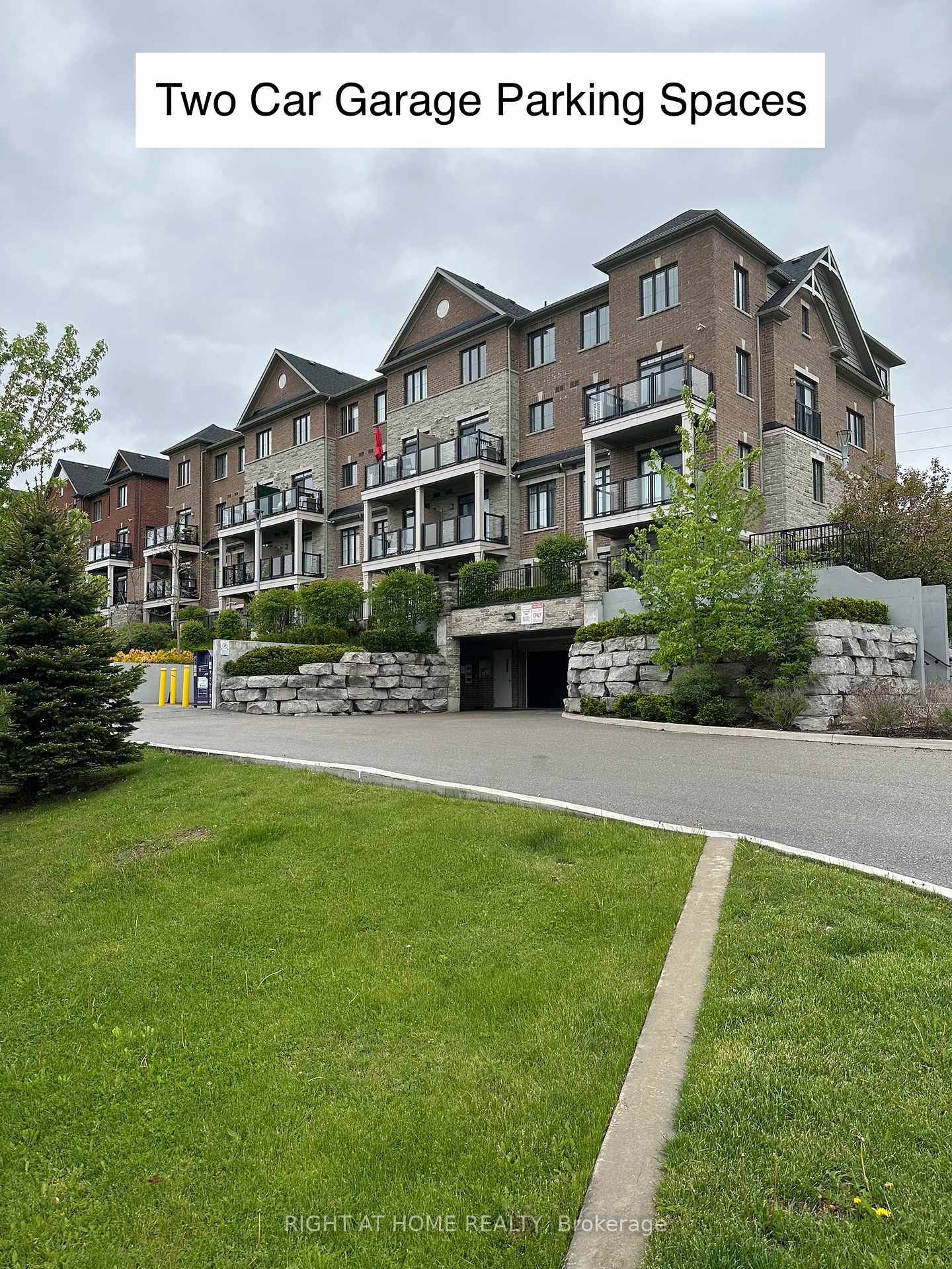 Luxury Stacked Townhouse With 2 Underground Parking Space In The Heart Of Woodbridge !