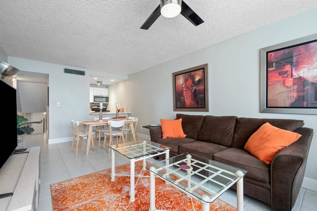 This meticulously maintained 2br 2ba unit in the heart of Delray Beach is available for September 1st occupancy.