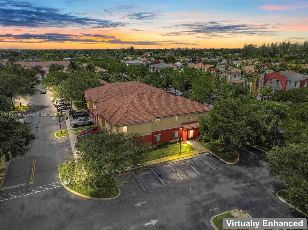 Welcome to this exceptional corner townhome nestled within an exclusive gated community, ideally situated near major highways, premier healthcare facilities, and an abundance of everyday conveniences.