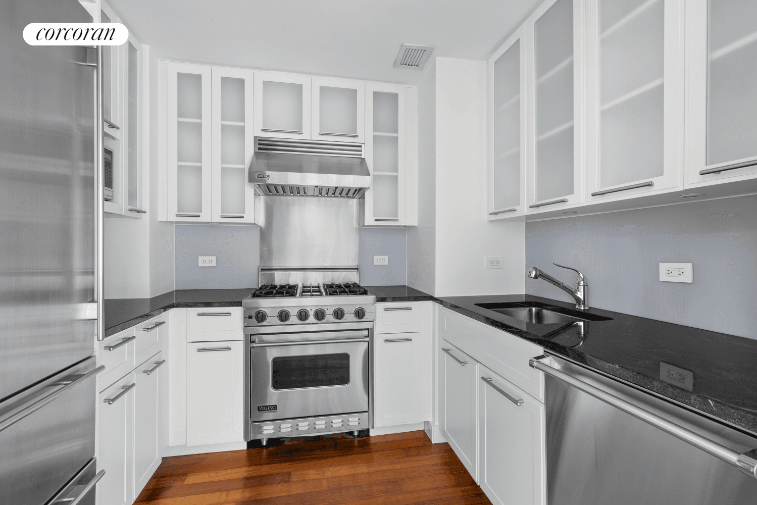 Welcome to this pristine, sun drenched 1 bedroom 1.