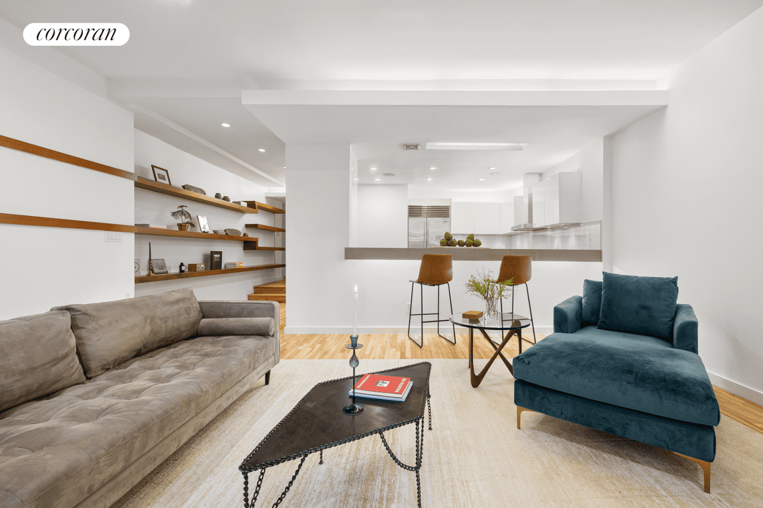 Welcome to 3C at 176 Broadway a harmonious blend of Tribeca charm and Financial District energy.