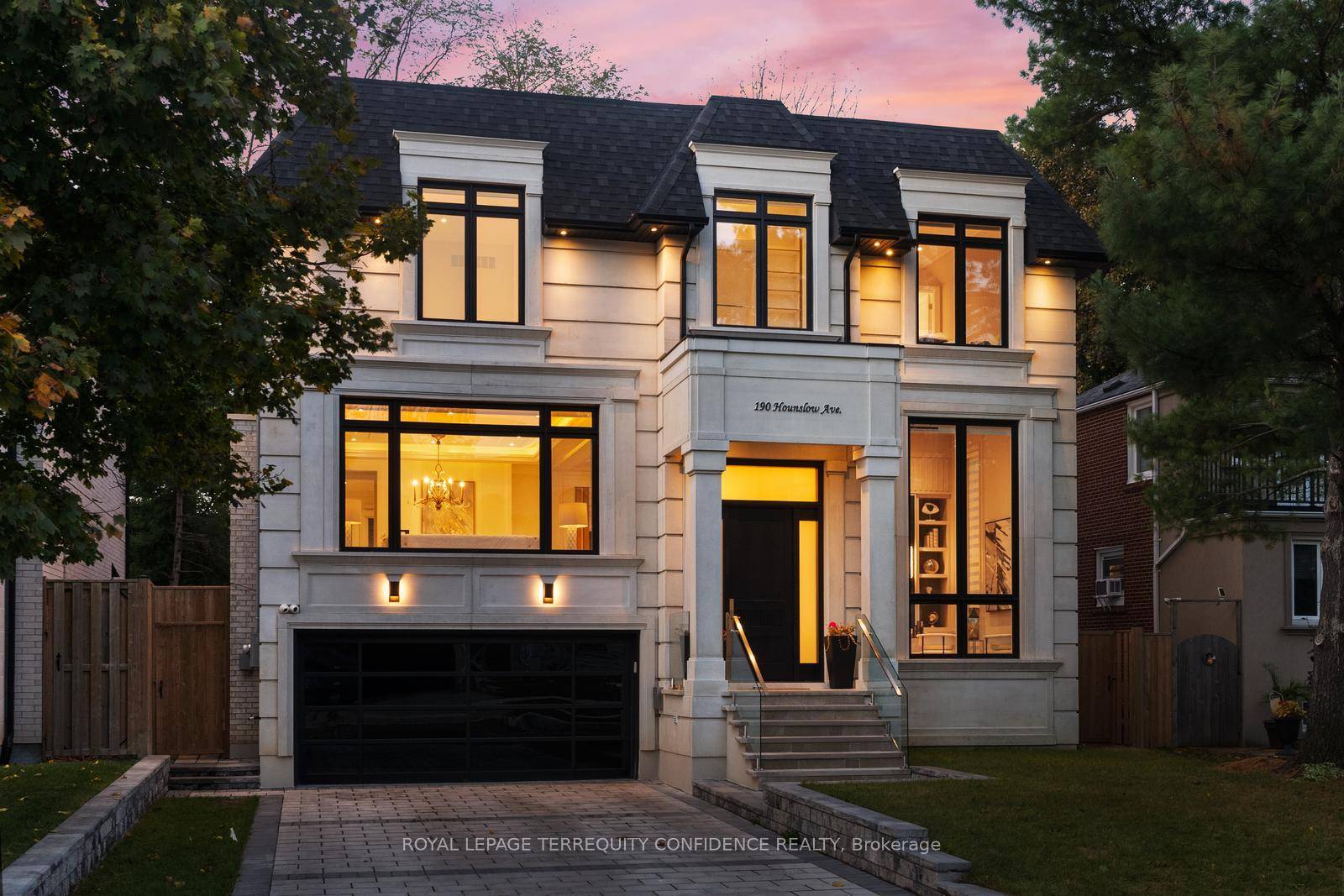 Welcome to 190 Hounslow Ave, An Exquisite Gem in Willowdale with Walking Distance to Yonge St !