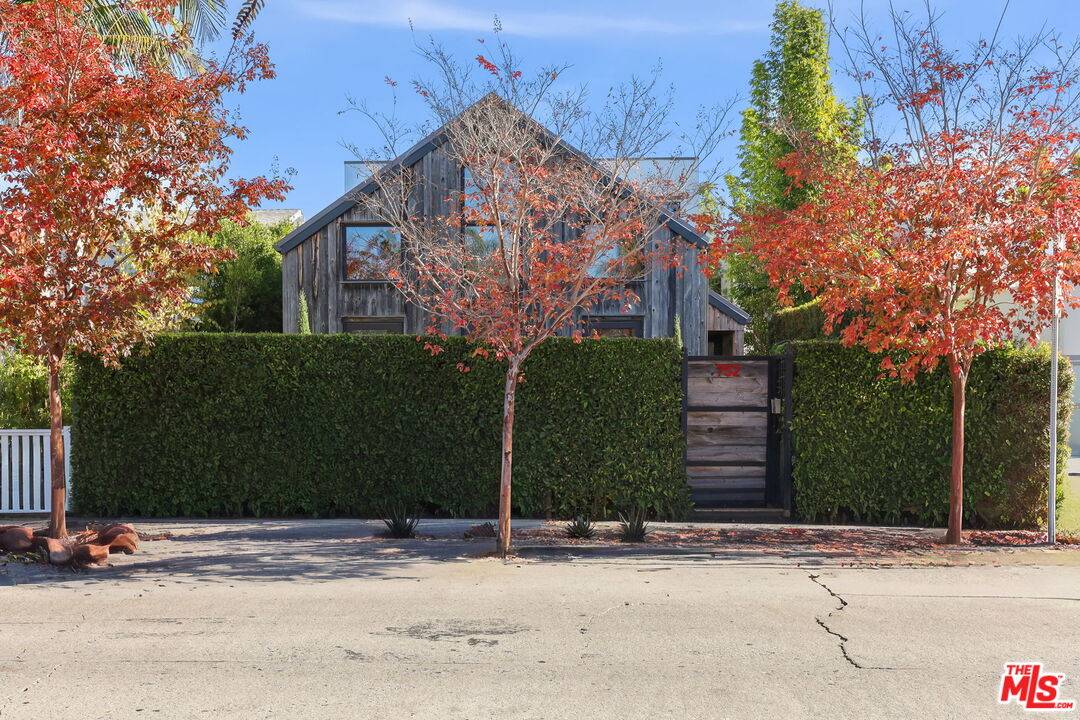 752   Palms Blvd 4BR Marina Del Rey La