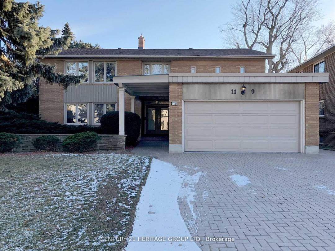 Fantastic Opportunity In The Heart Of One Of Toronto's Most Prestigious amp ; Sought After Neighbourhoods St.