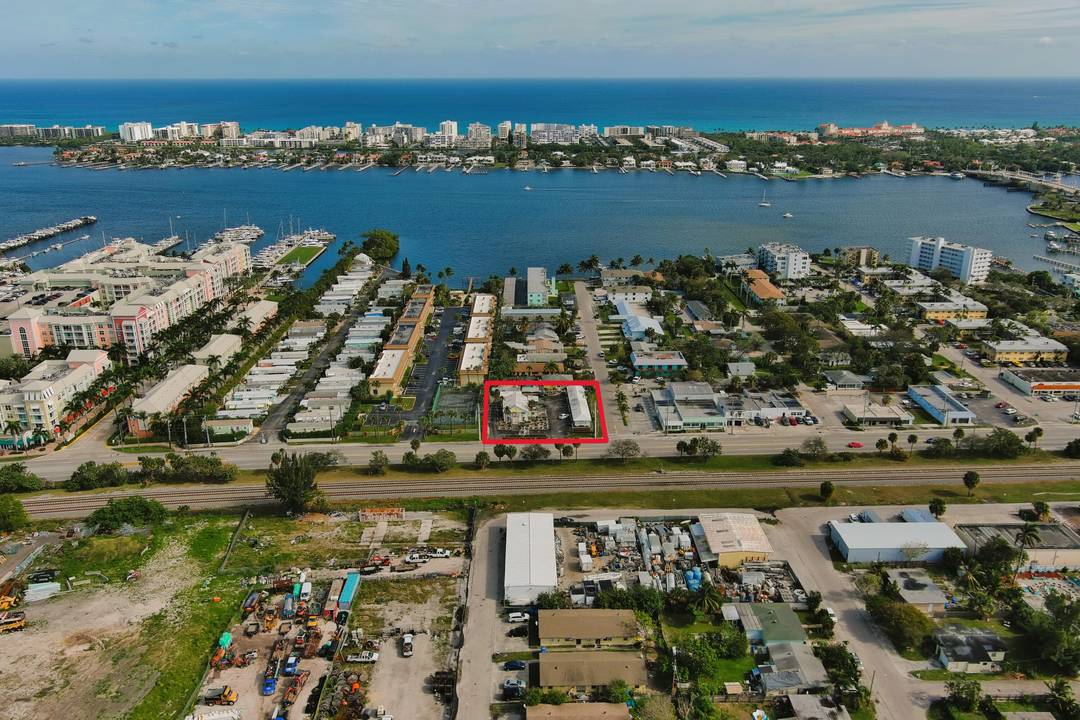 2 Buildings for the Price of 1 !