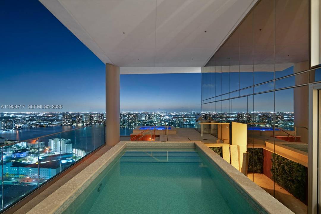 Exceptional sky villa at Turnberry Ocean Club offering approx.