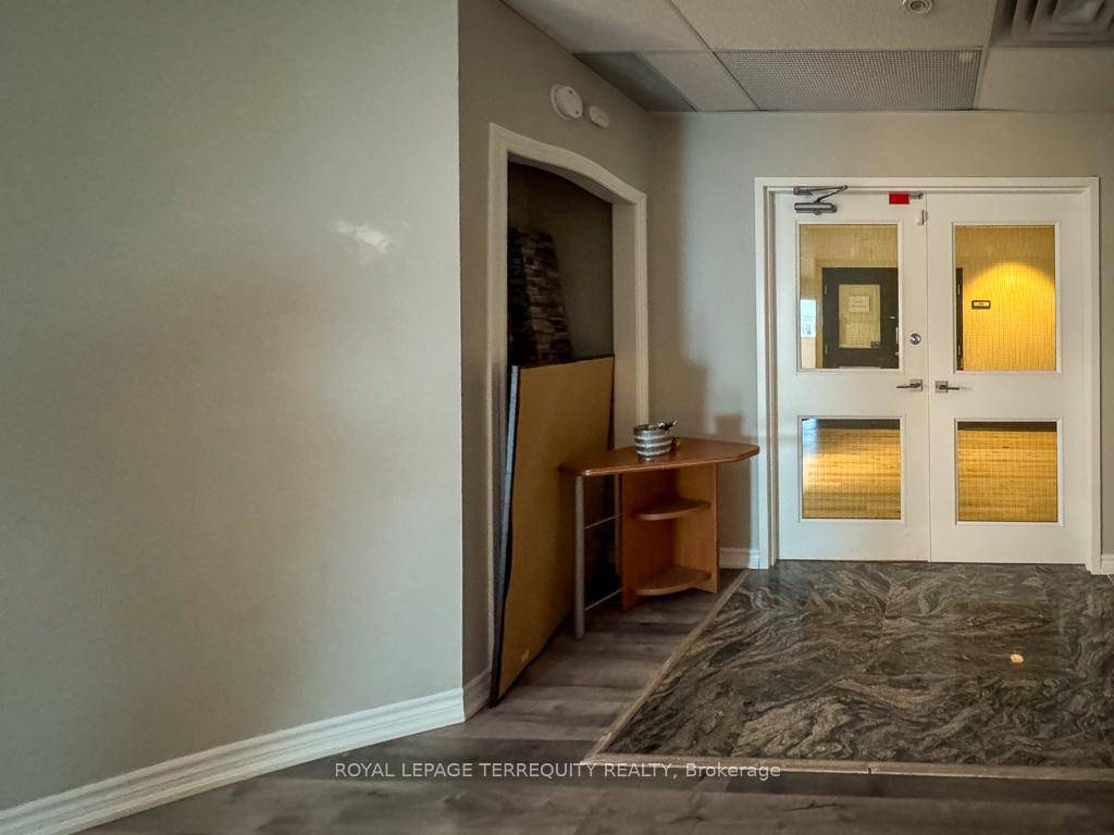 Second floor professional office unit located at the western gateway of the rapidly growing town of Whitchurch Stouffville.
